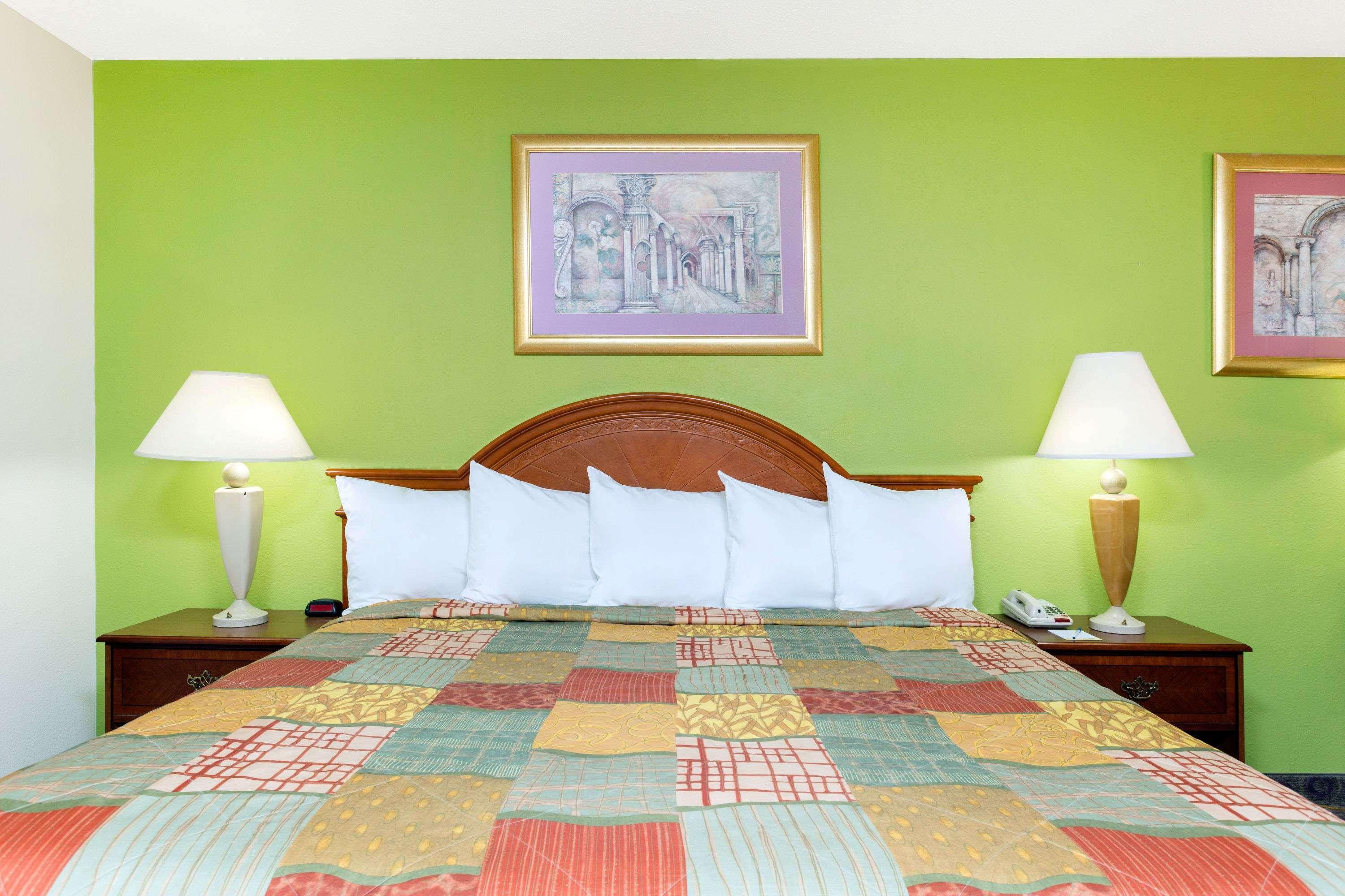 Days Inn By Wyndham Clemson Zewnętrze zdjęcie