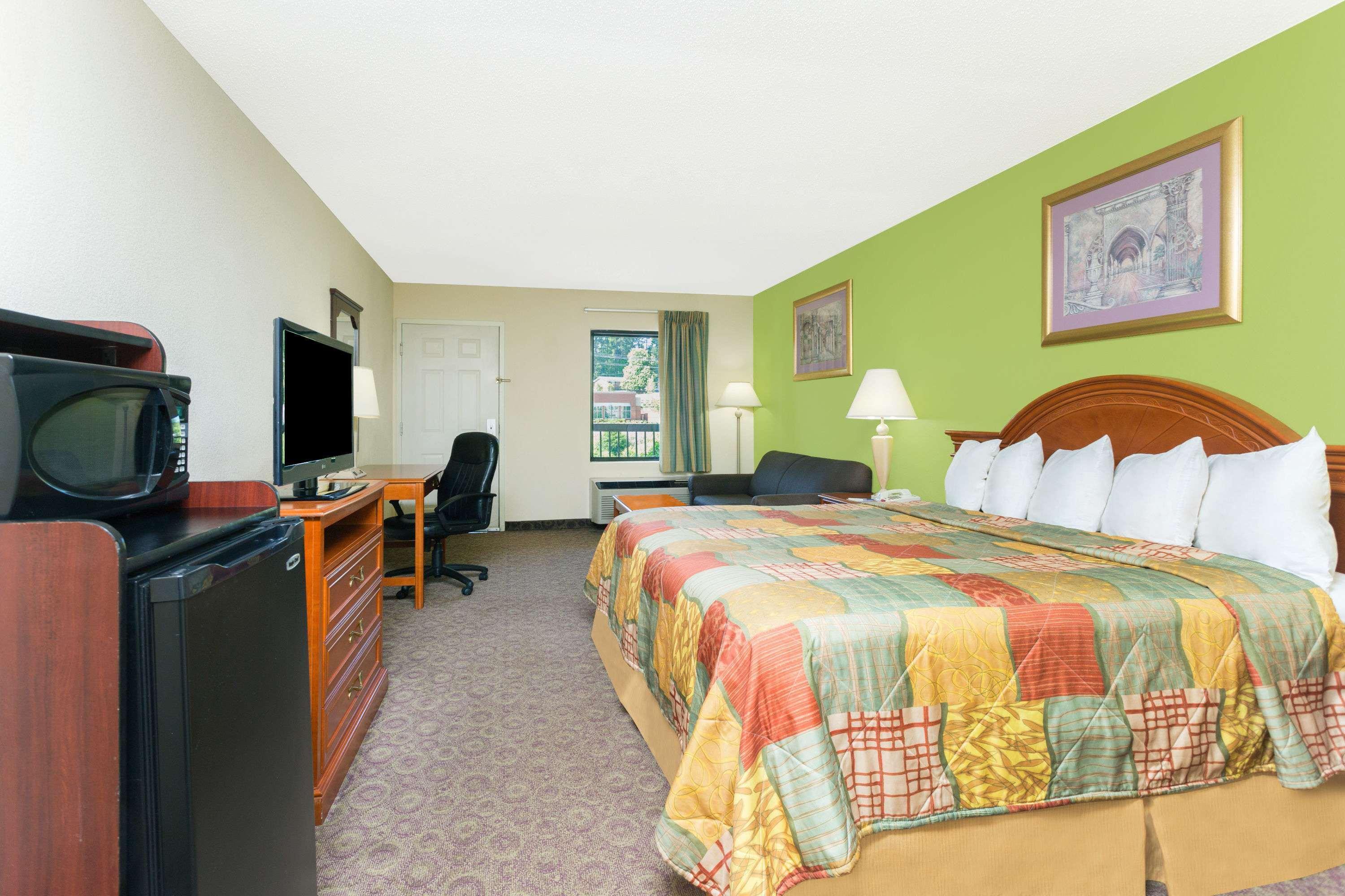 Days Inn By Wyndham Clemson Zewnętrze zdjęcie