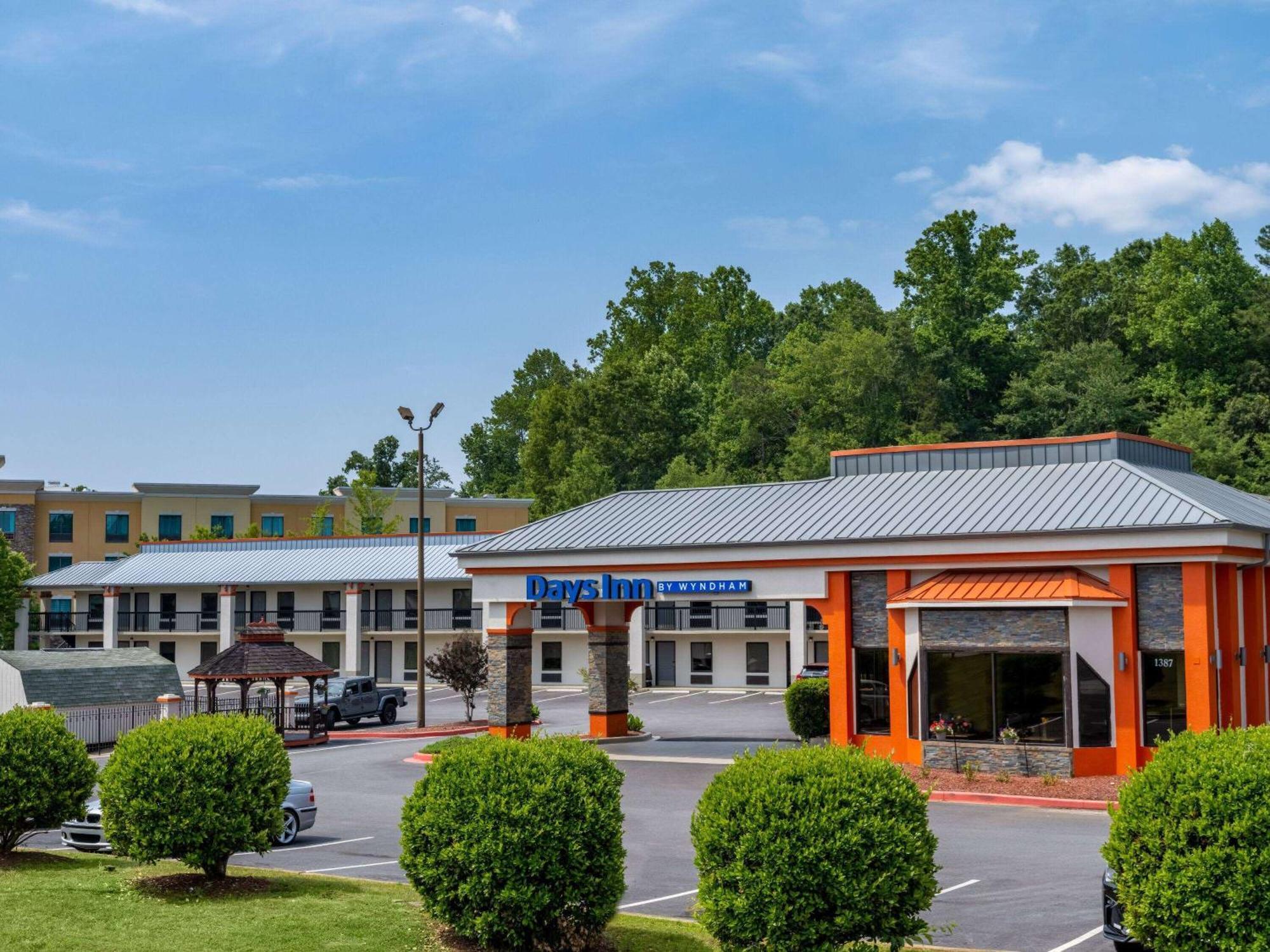 Days Inn By Wyndham Clemson Zewnętrze zdjęcie